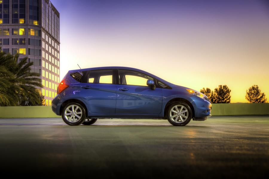  Nissan Versa Note 2014 года  (фото 99 из 137)